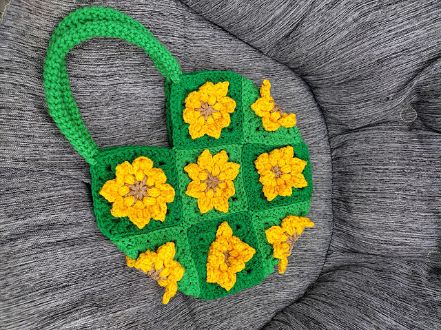 Sunflower Granny Square Purse