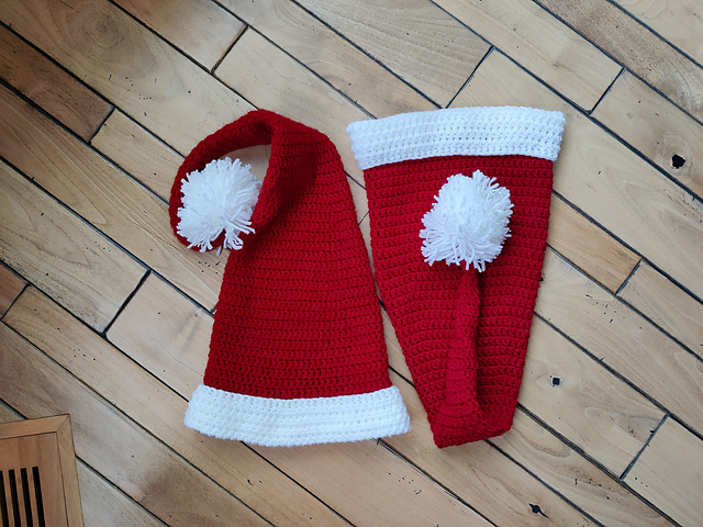 Ivory Gull Holiday Hat