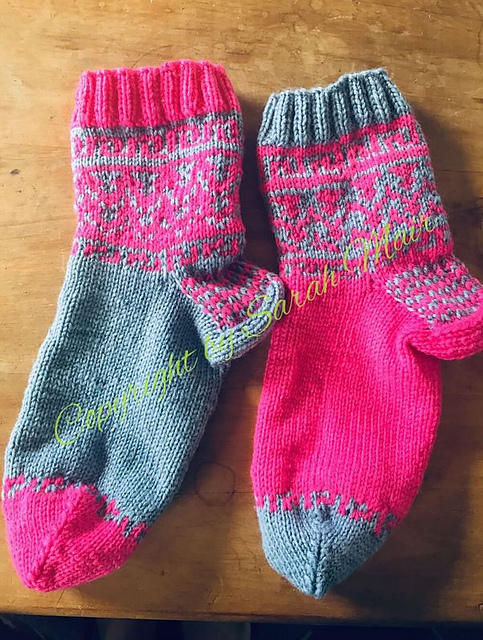 Lovely Grey in Pink Sock