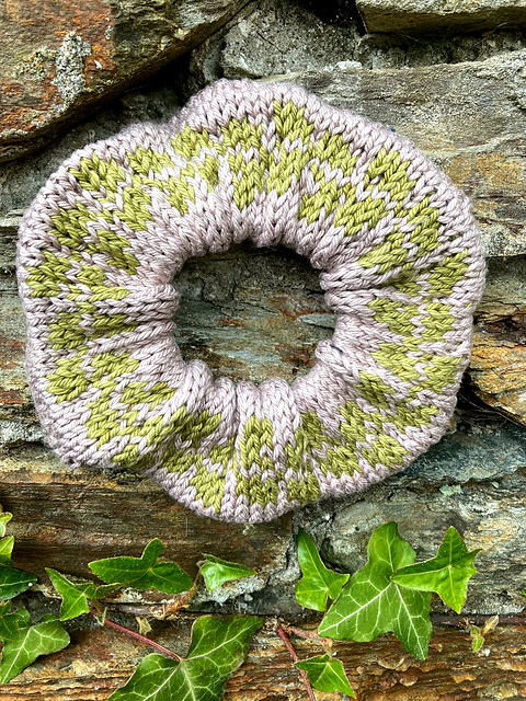 Trailing Vine Scrunchie