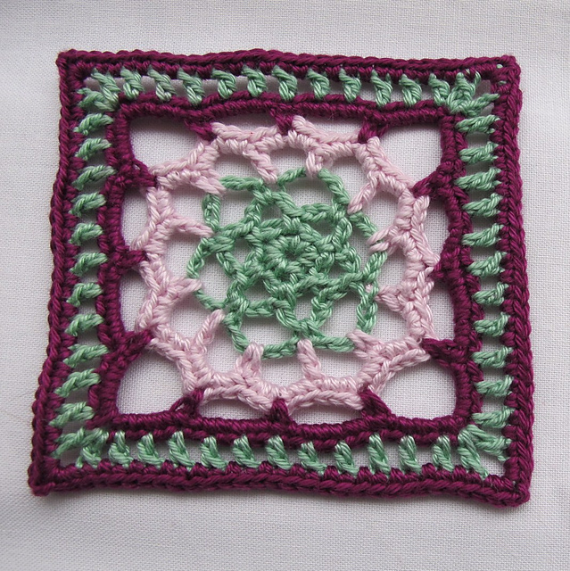 Lace flower square