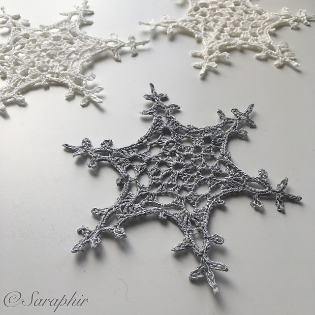 Large Tosne Snowflake