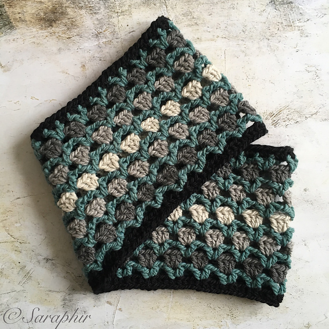 Granny Victory Cowl