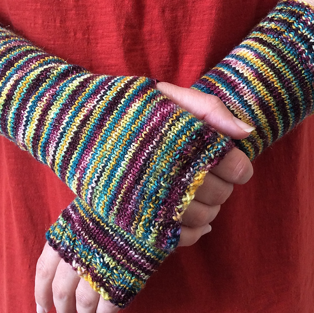 Simple Fingerless Mitts