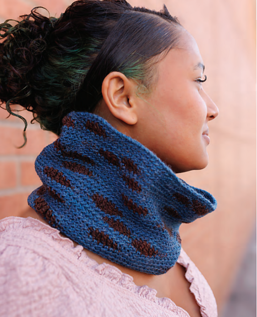 Babbling Brook Cowl (crochet)