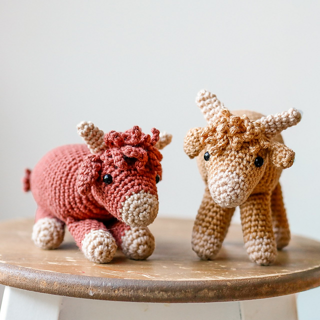 Highland Cow Onesiegurumi
