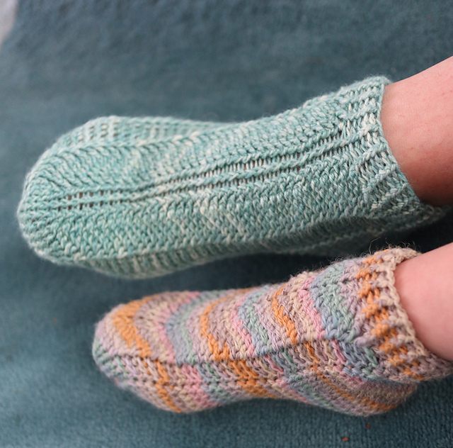 Veiltail Socks crochet pattern