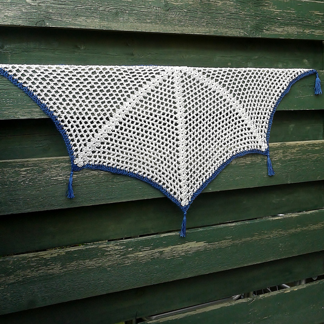 Fan of Tassels Shawl