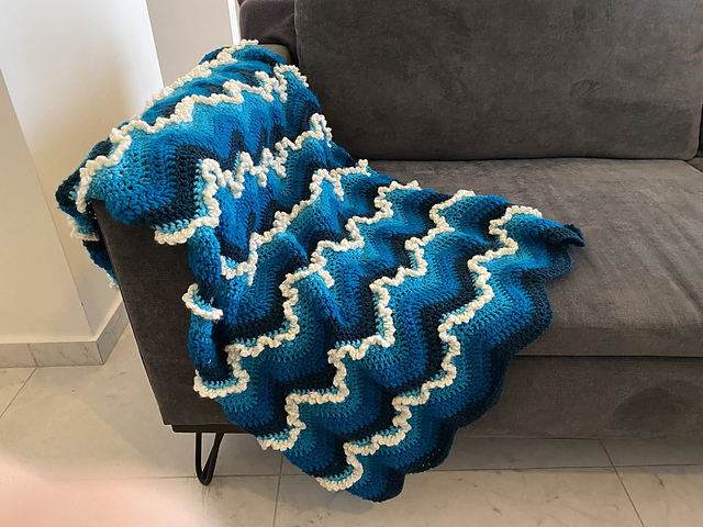 Ravelry: Ocean waves blanket pattern by Sasha Crafts
