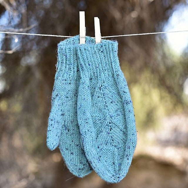 Cassie Mittens