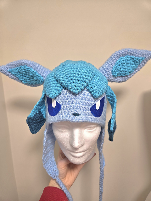 Glaceon beanie