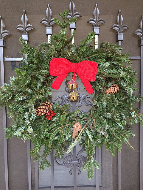 Holiday Day Wreath Bow