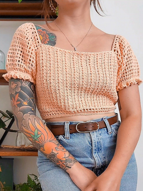 最終値下げbibiy. ELLIE PEPURUM BLOUSE Ellie Embroidered Peplum Top - Green/Blue - FINAL SALE