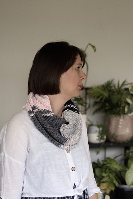 Cassie Colourblock Cowl