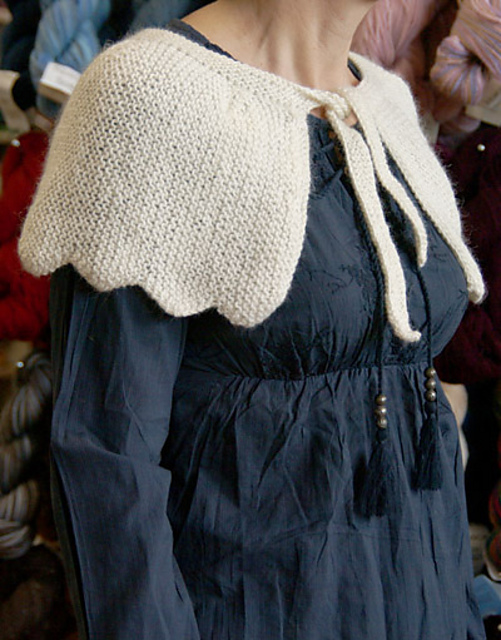 Woodland Capelet