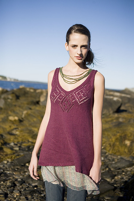 Premiere V-Neck Lace Medallion Tunic
