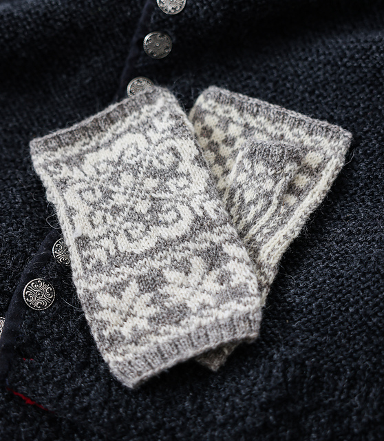 Finn Fingerless Mitts