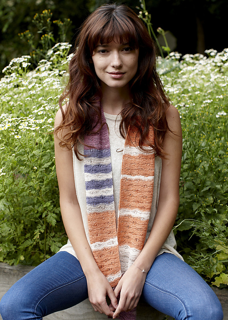 S9954 Scarf with dropped stitches 2182 Scarf