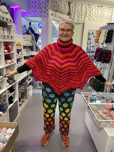 Steffis Zackenponcho