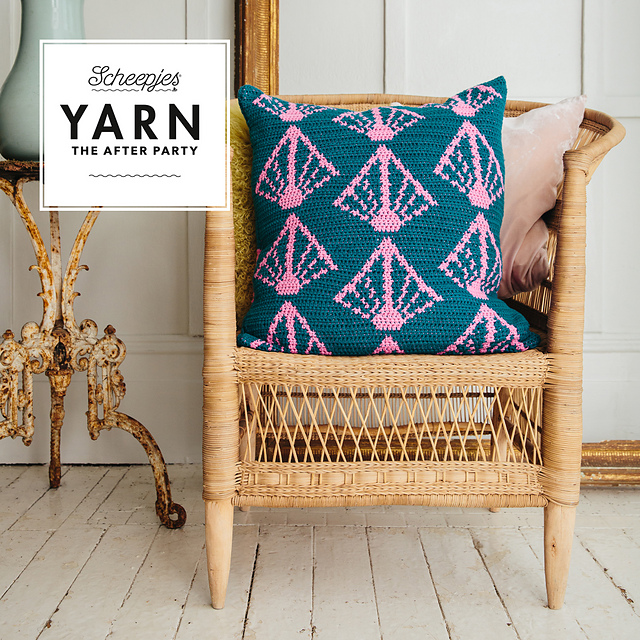 Splayed Geometric Cushion
