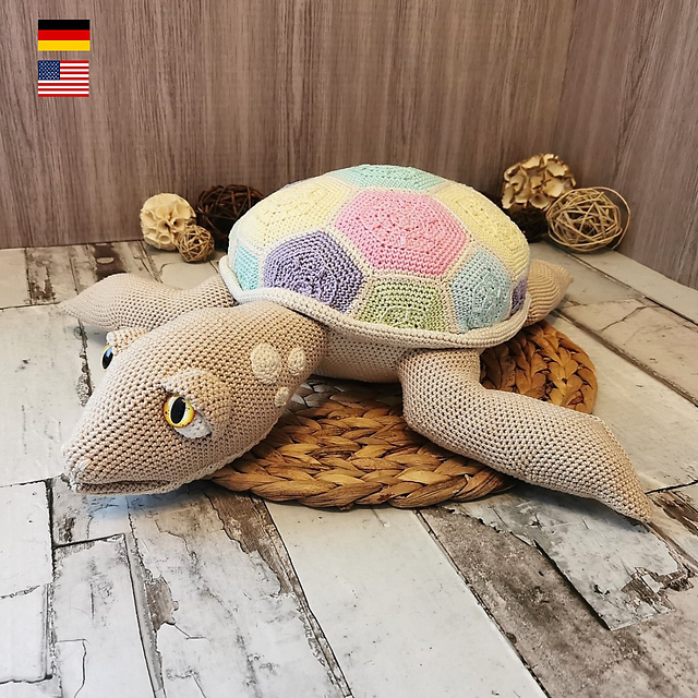 Ravelry: waterturtle XXL pattern by Jacqueline Schopp