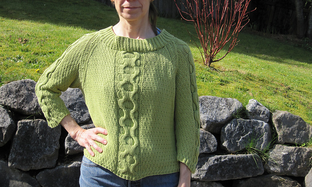 #08 Cabled Pullover