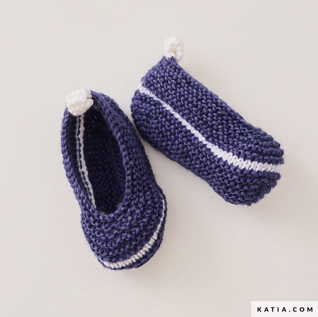 7692-27 Baby Booties