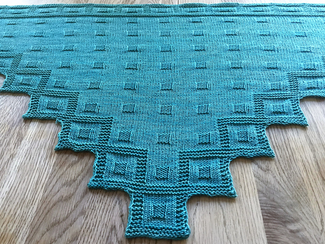 Shikaku Shawl