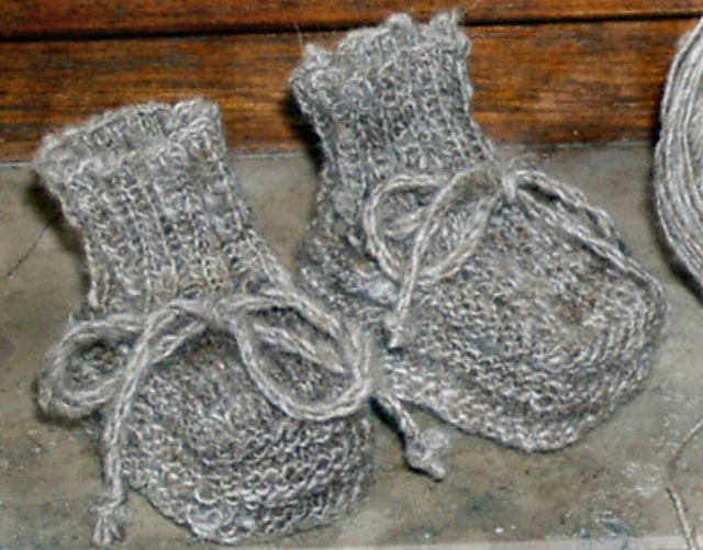 Simple Baby Booties