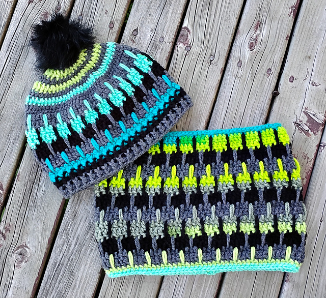 Little Monster hat and collar