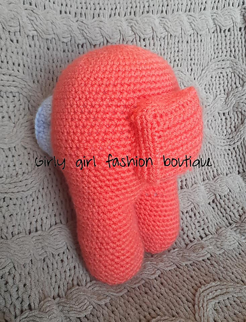 Crewmate amigurumi