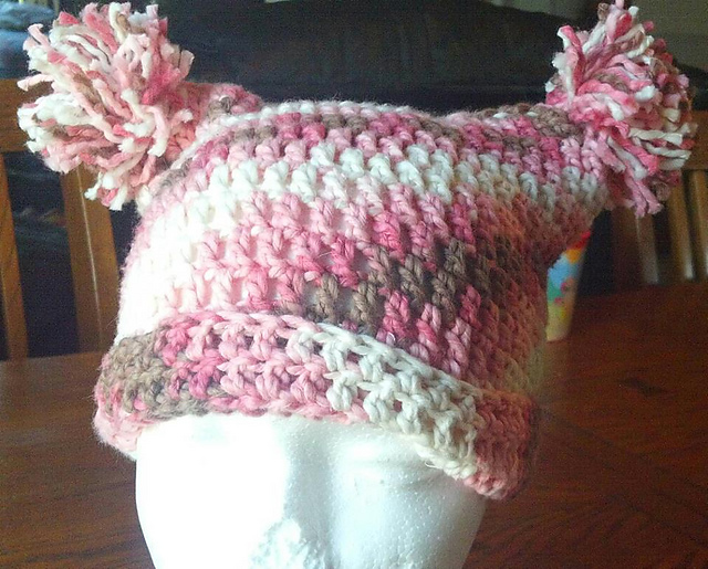 pom pom beanie