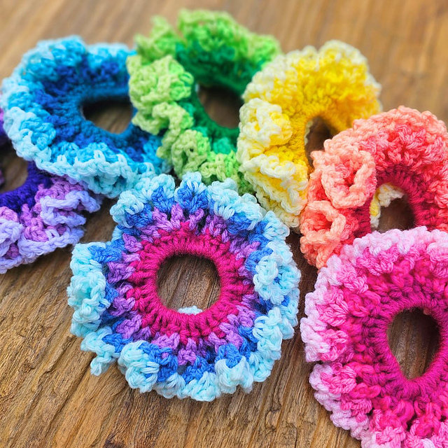 Easiest Ruffle Hair Scrunchie