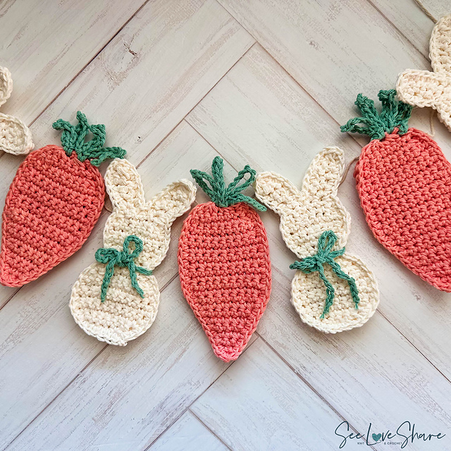 Easter Bunny & Carrot Garland