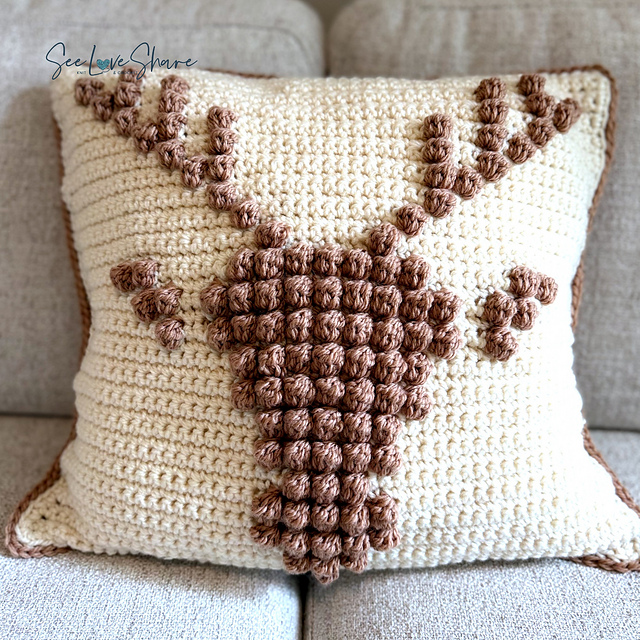 Reindeer Bobble Stitch Pillow