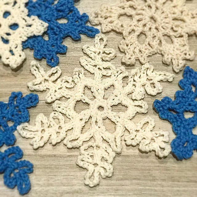 Snowflakes (3 Versions)