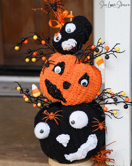 3-Stack Jack-O-Lantern Topiary