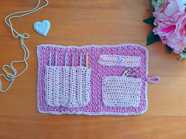 Romantic Hook Case