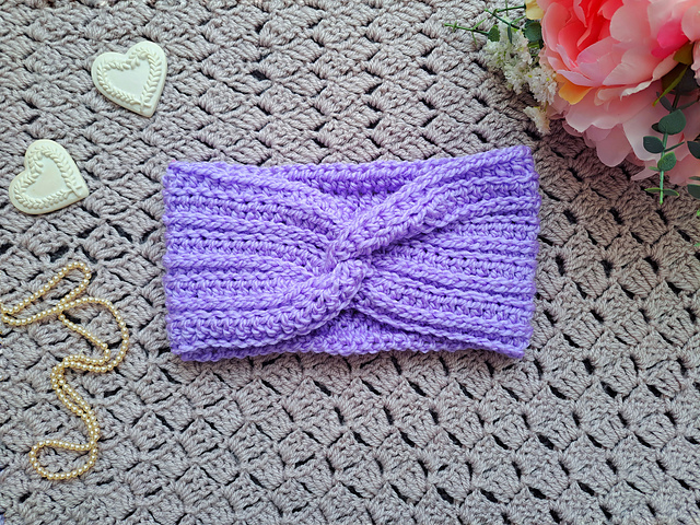 Feminine Twist Headband