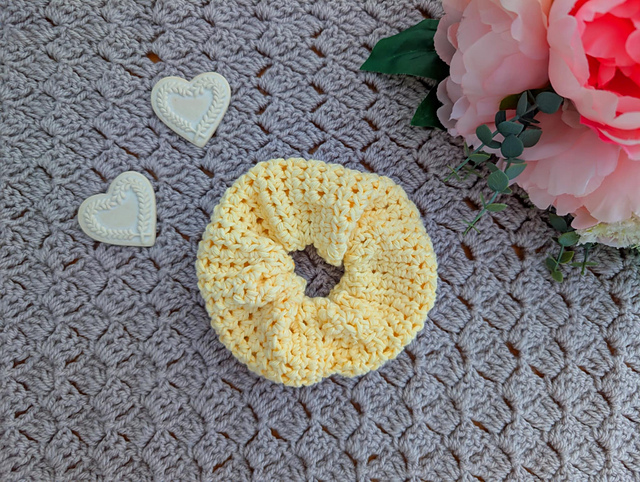 Summer Sunshine Scrunchie