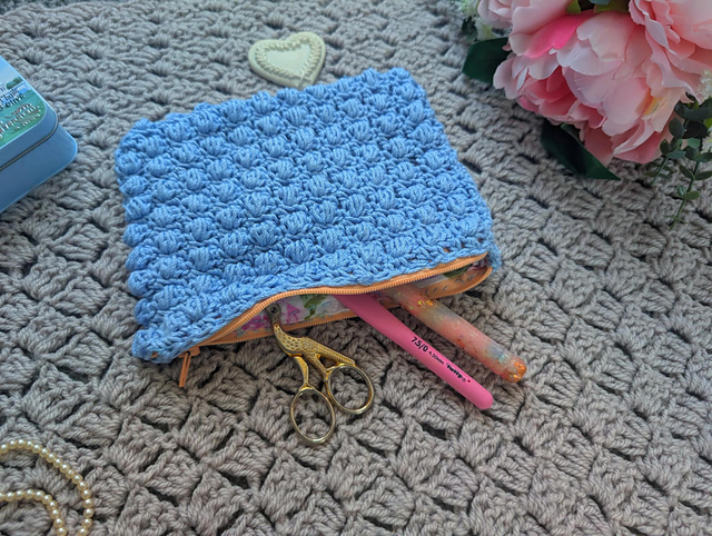 Bobble Stitch Purse