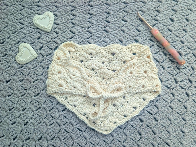 Lovely Shell Bandana