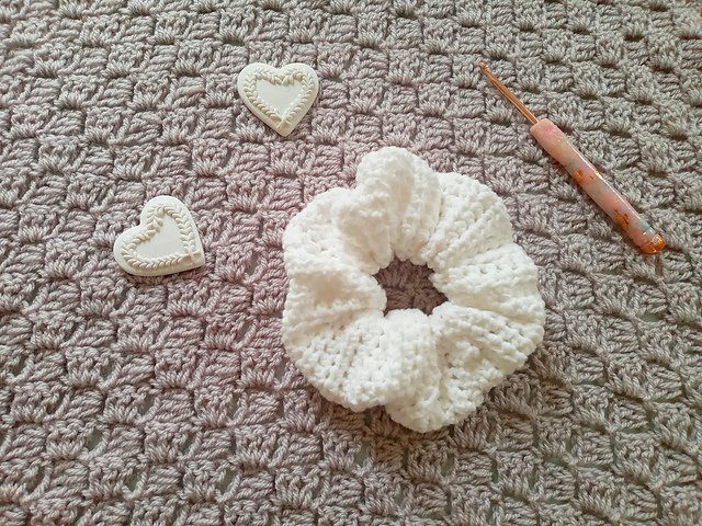 Feminine Scrunchie