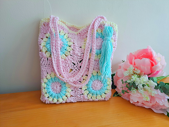 Sunburst Granny Bag