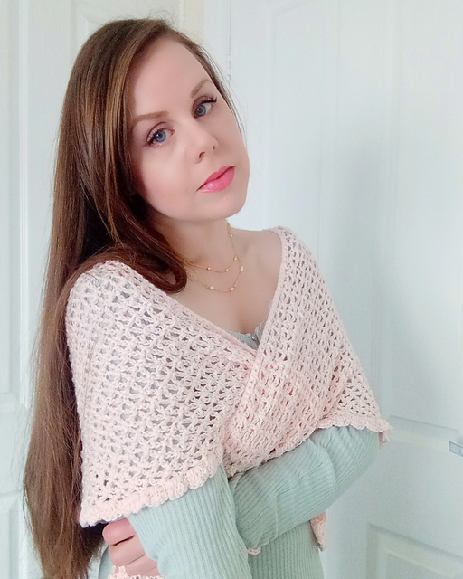 Romantic Mesh Shawl