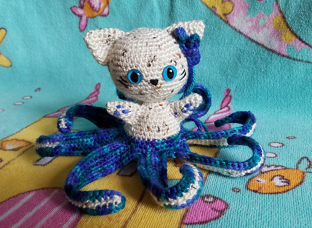 Itty Little Cat'hulhu, the Cat Octopus