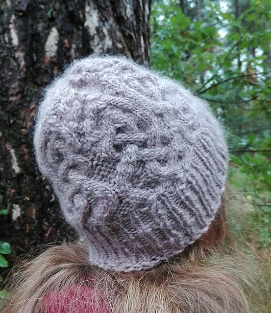 Celtic cable hat