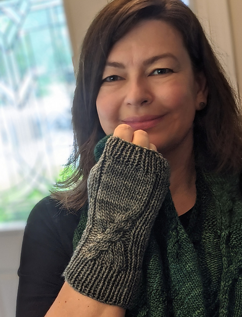 Lilac Fingerless Mittens