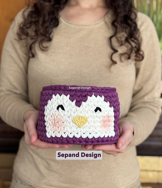 Recycled tshirt container 110