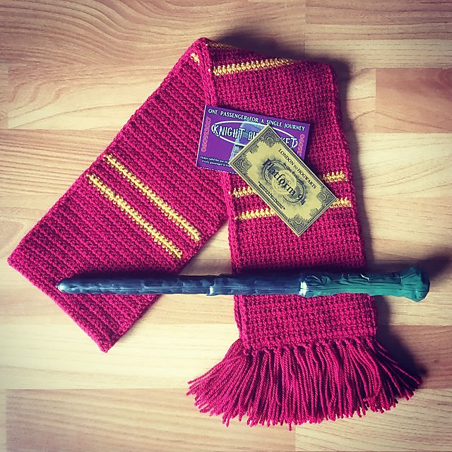Harry Potter inspired Gryffindor Scarf